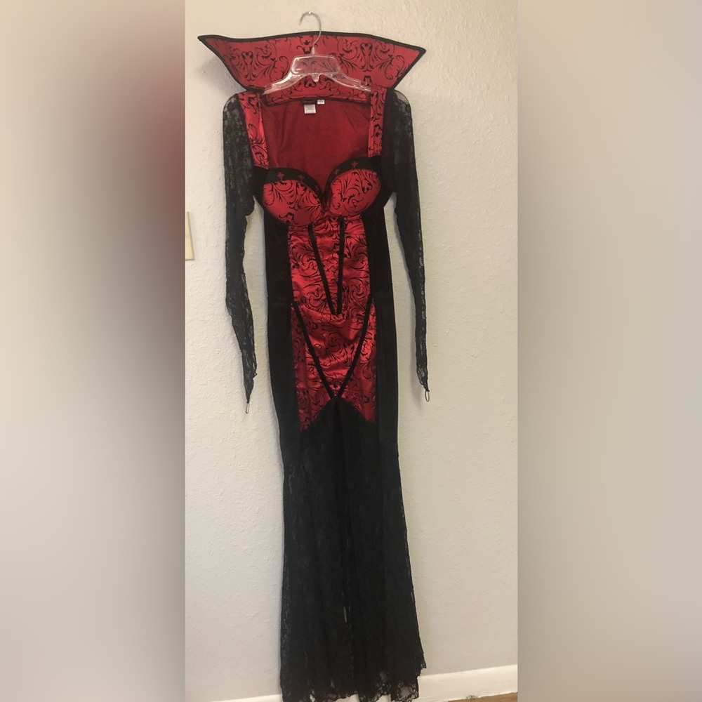 Dream girl vampire costume